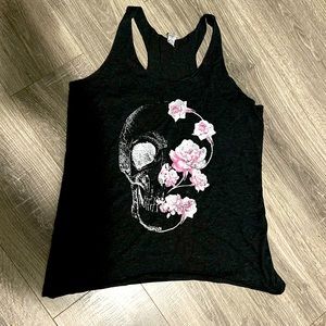 XL skull tank top